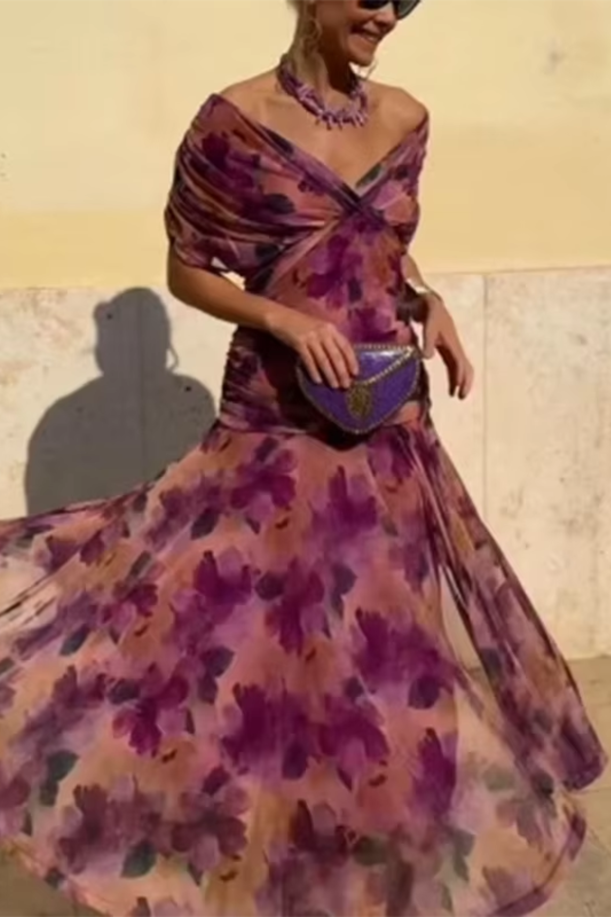 Bellucio™ | Elegante abito lungo da festa con scollo a V