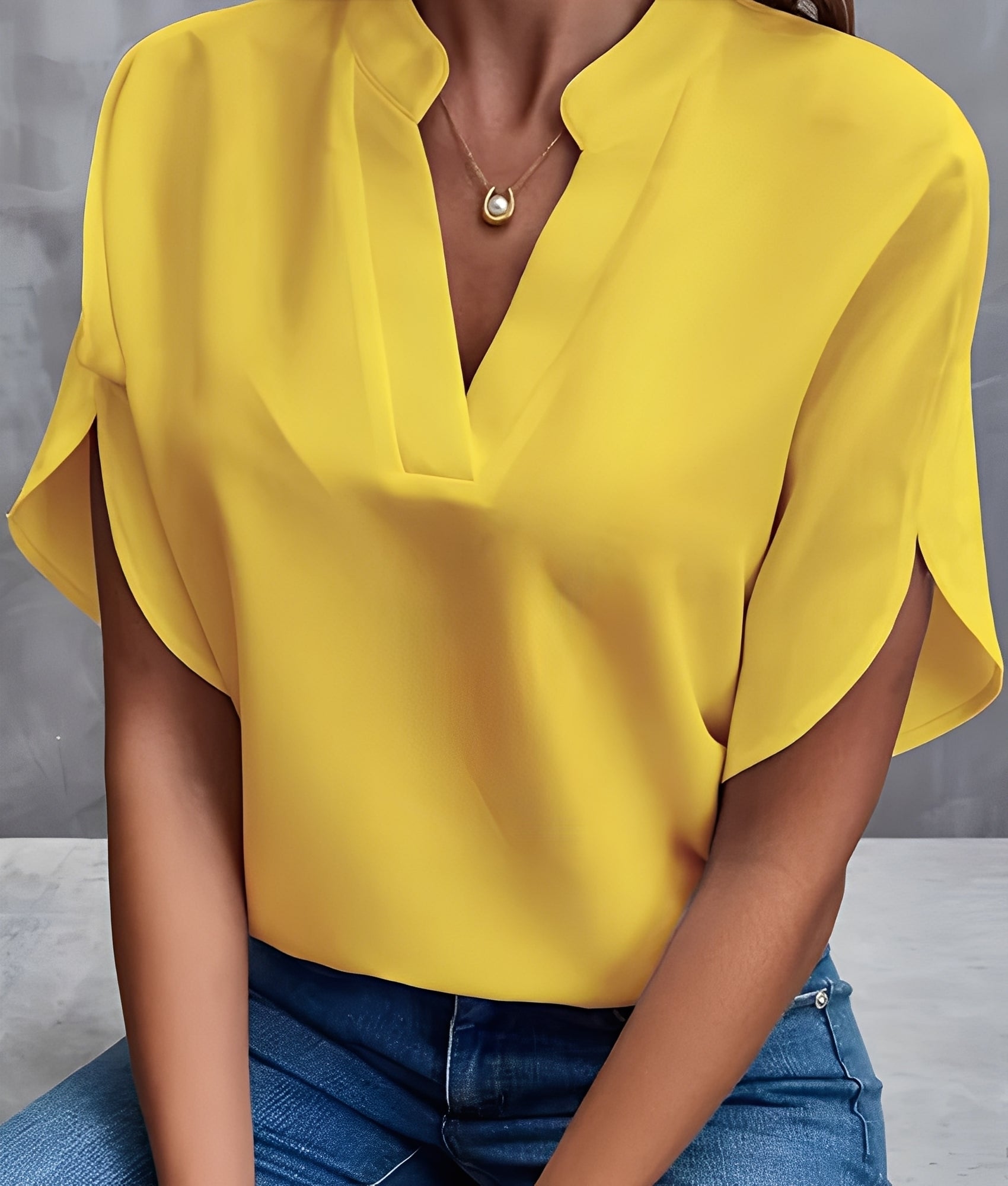 Chantelle - Camicia semplice con scollo a V per donne
