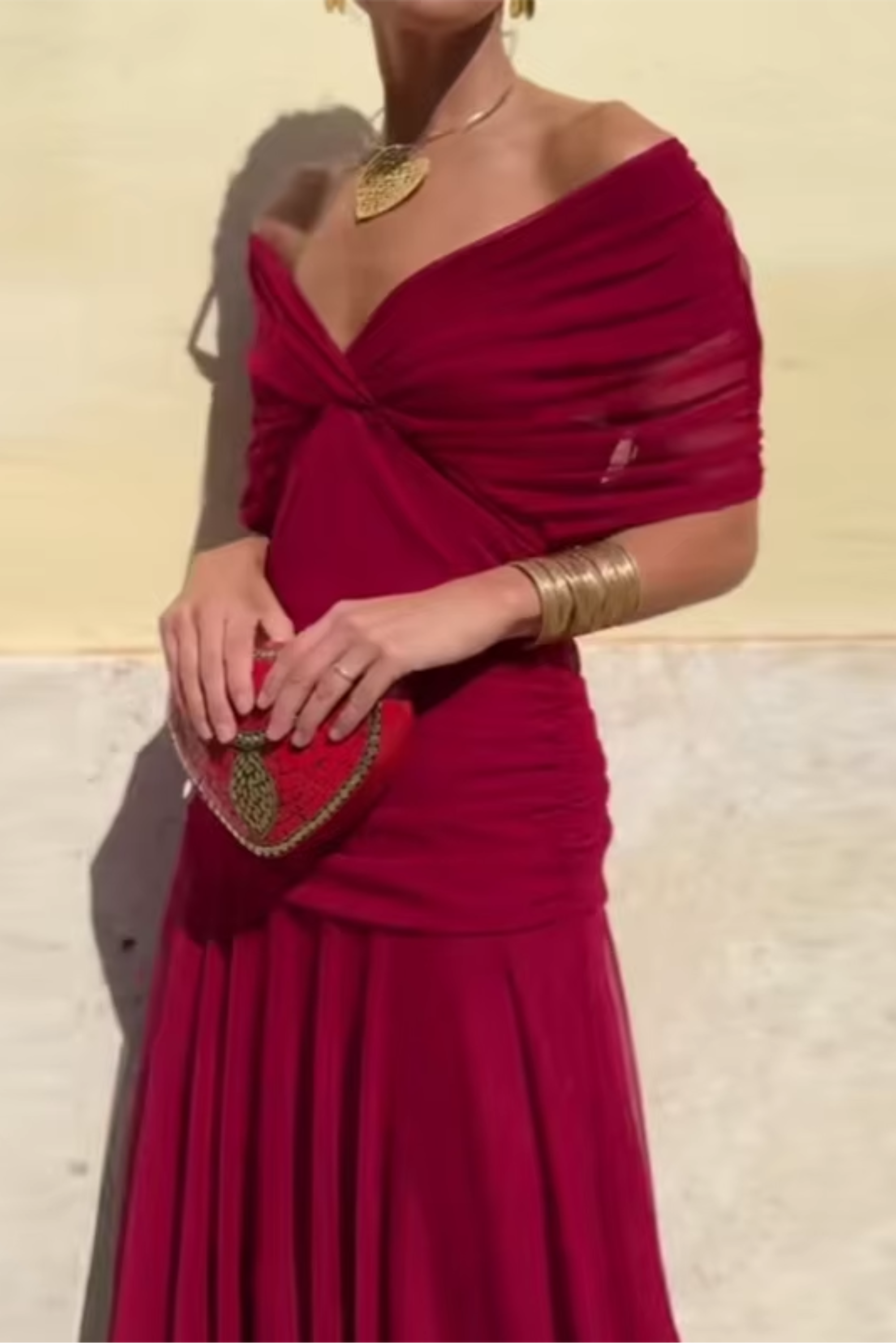 Bellucio™ | Elegante abito lungo da festa con scollo a V