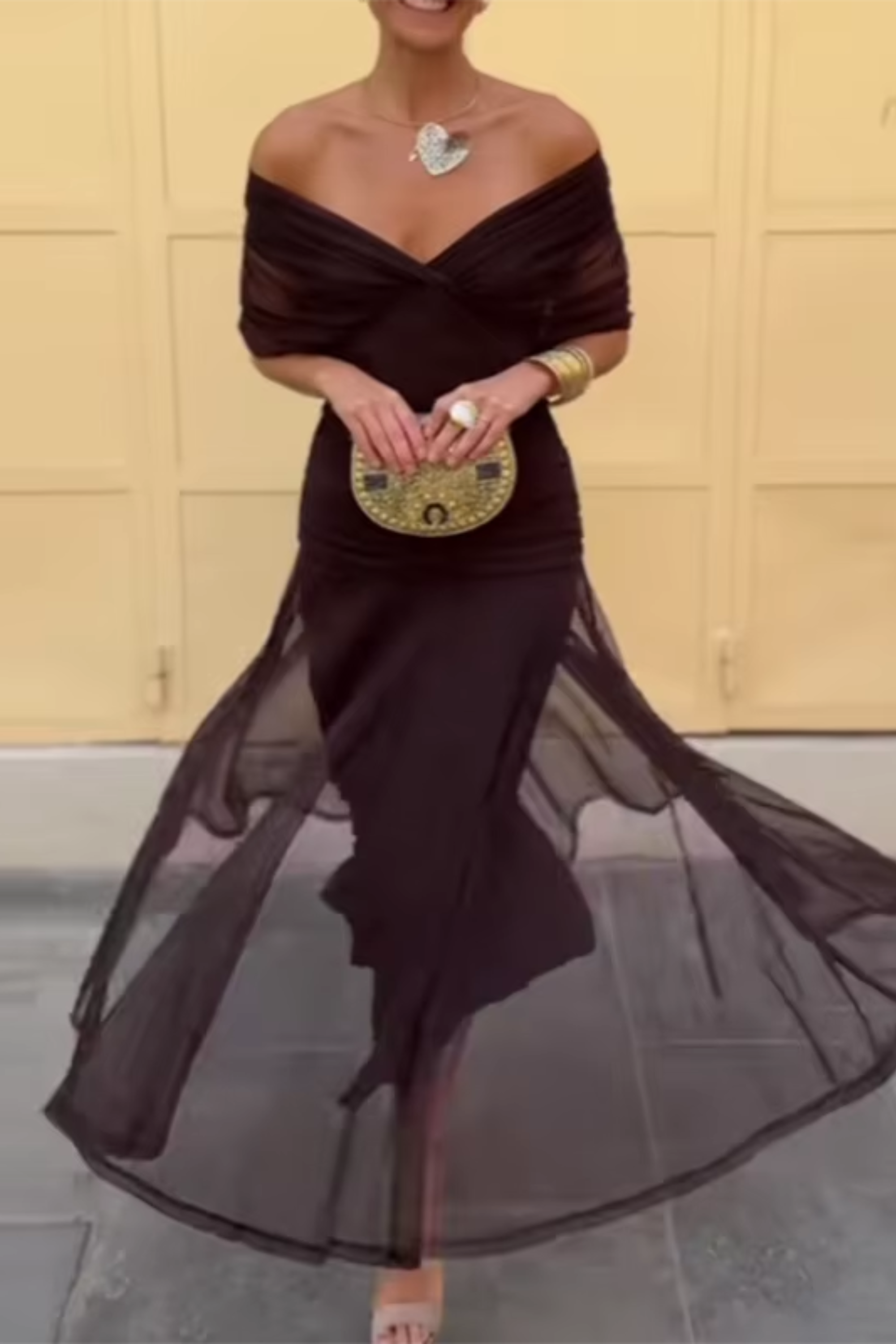 Bellucio™ | Elegante abito lungo da festa con scollo a V