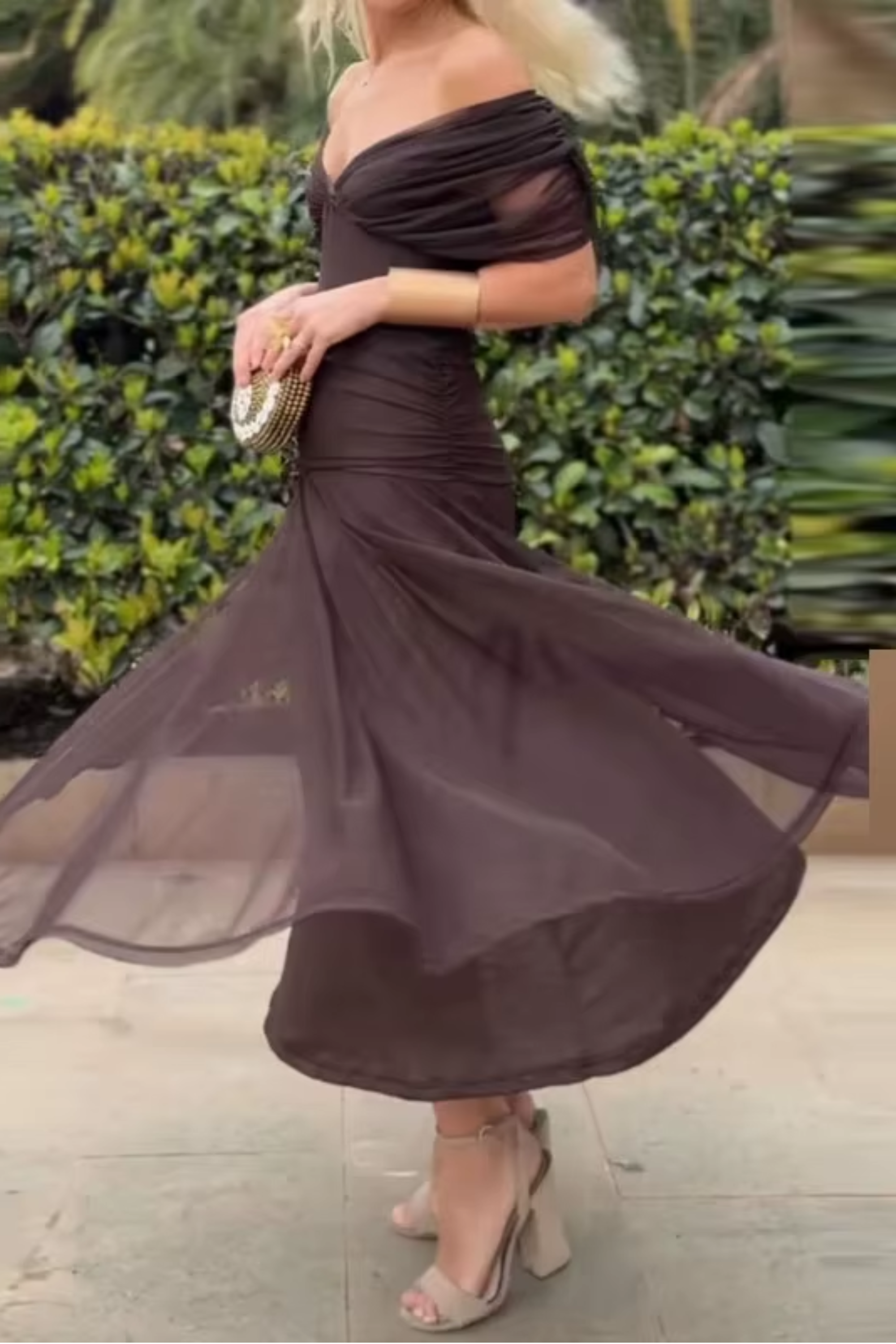 Bellucio™ | Elegante abito lungo da festa con scollo a V