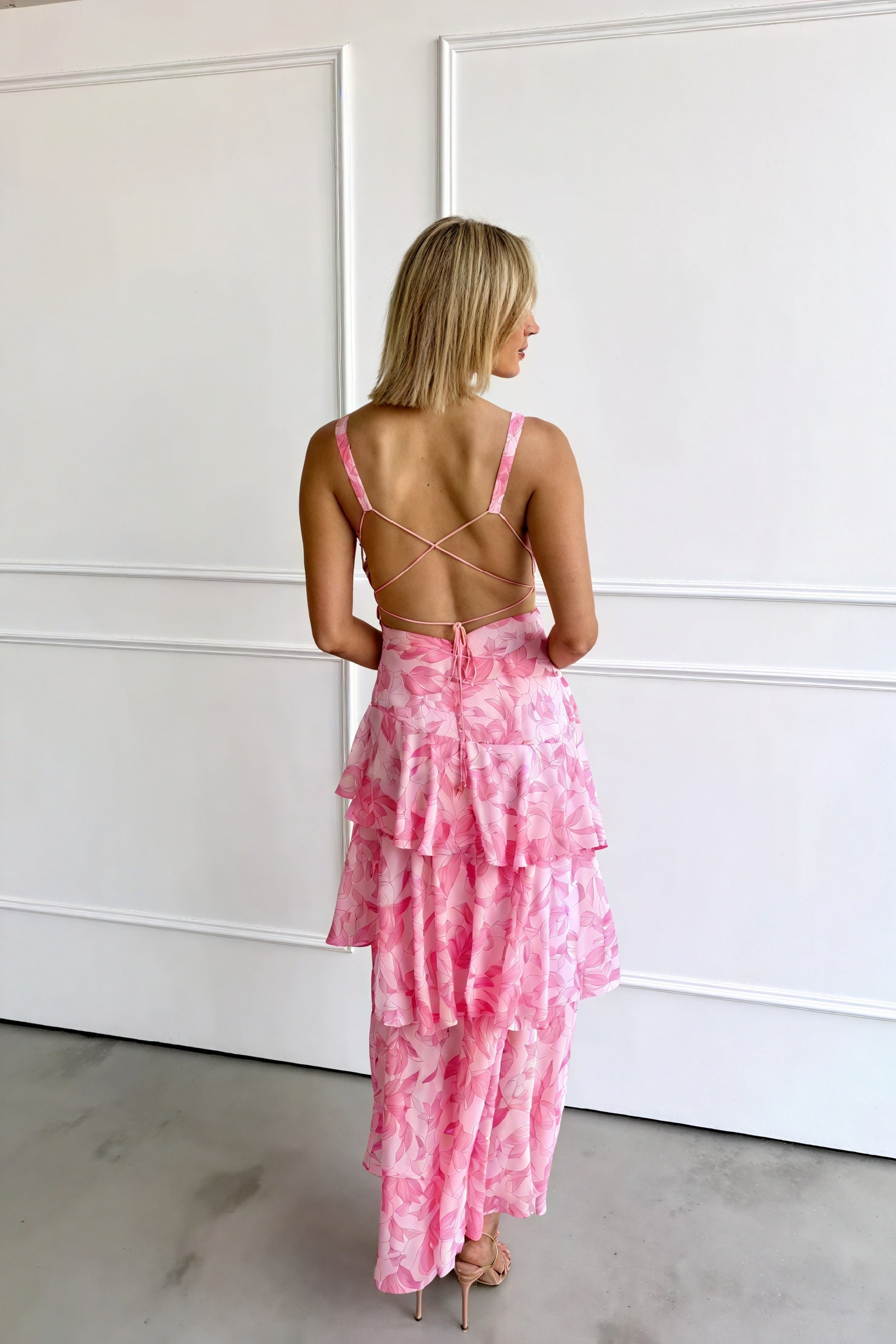 Bellucio™ | Vestito con Stampa Floreale e Scollatura Profonda